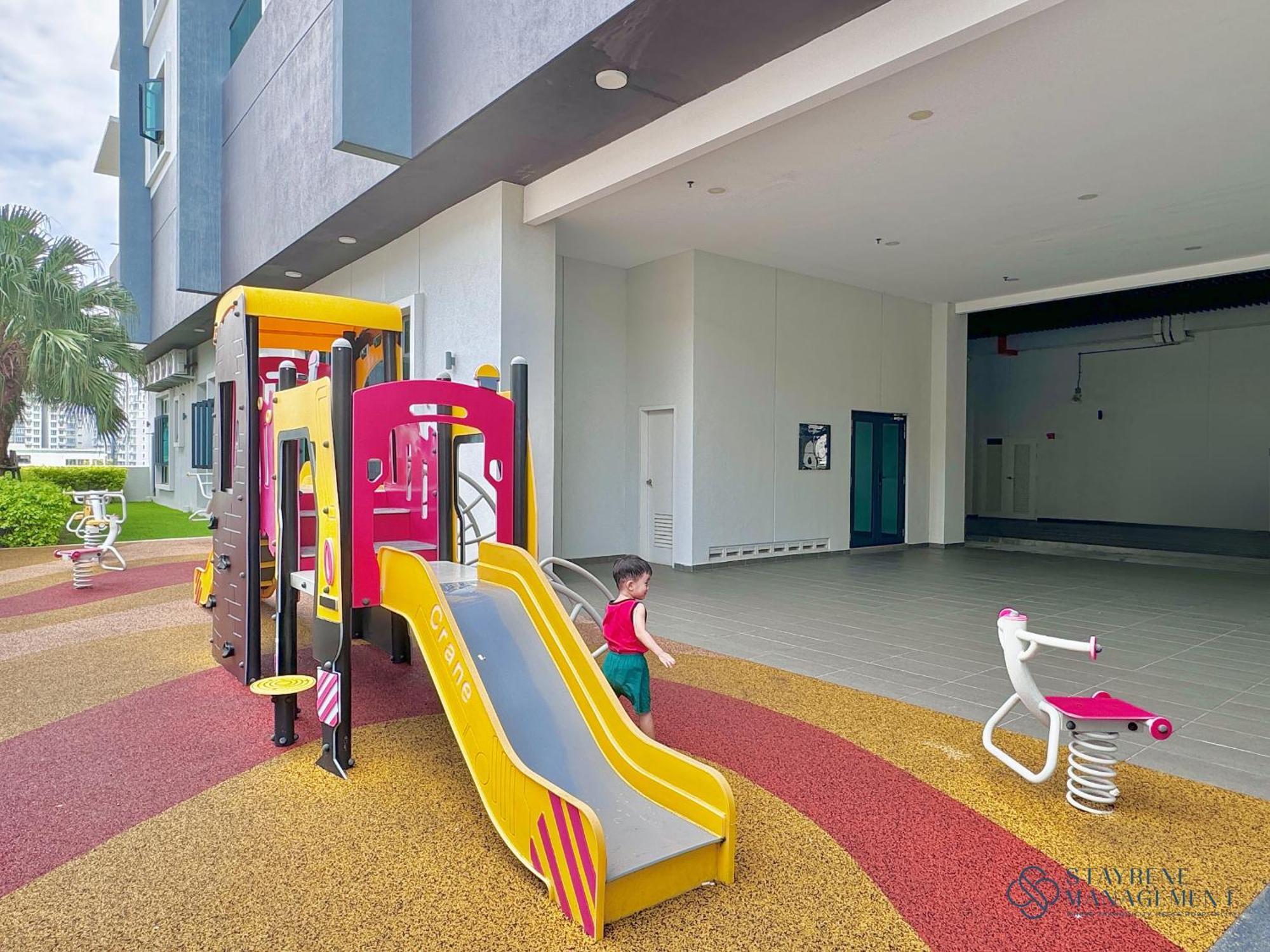 Melaka Ong Kim Wee Residences By Stayrene Екстериор снимка